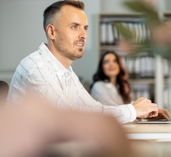 Effizienz durch Integration von Technologie & Mensch